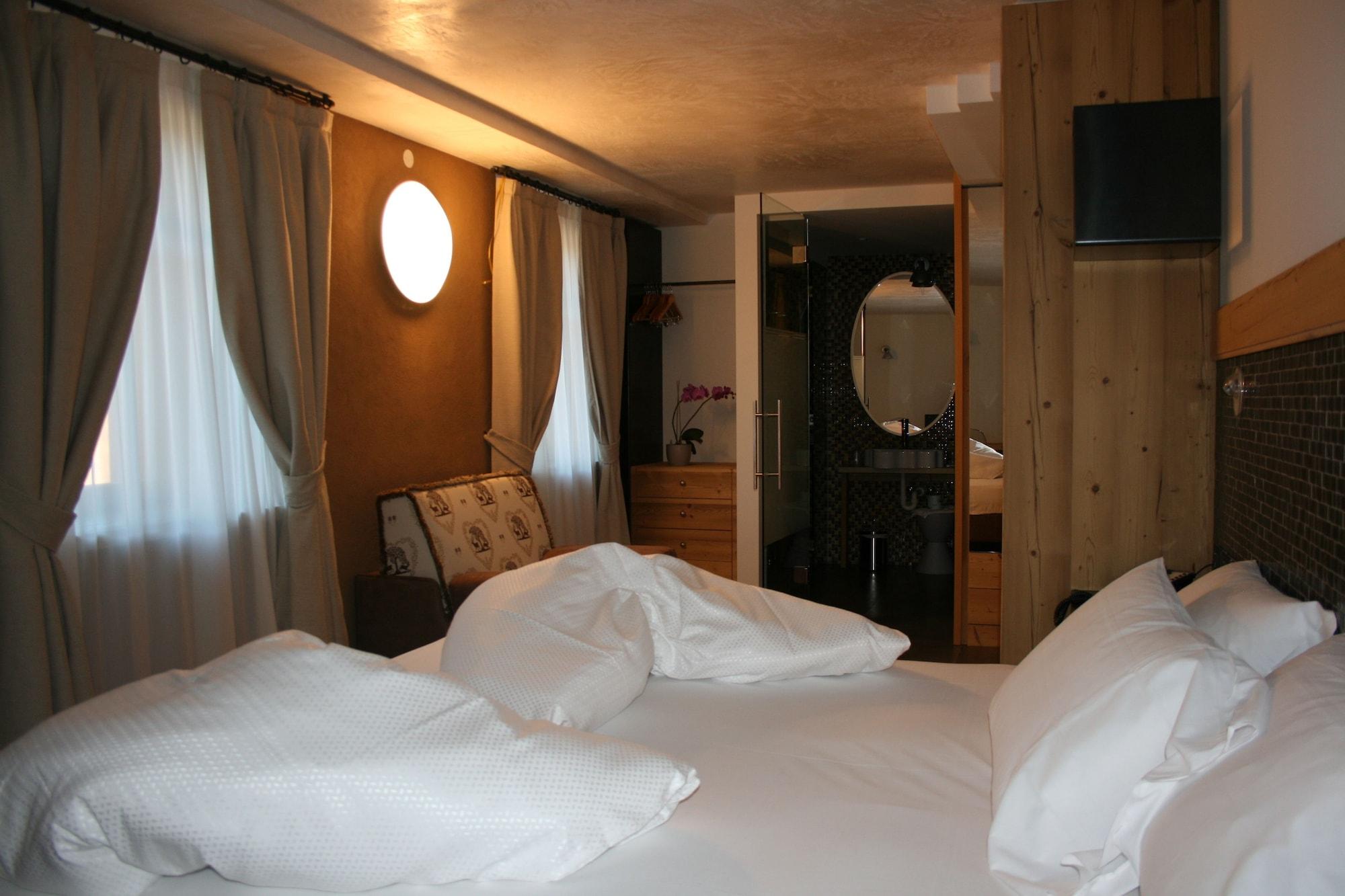 Hotel Orso Grigio Cavalese Kültér fotó